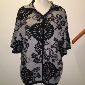 SALE❤️ Willi Smith button down cardigan. Lg